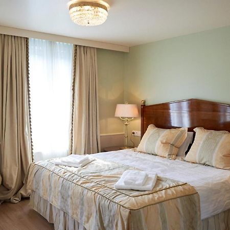 Hotel Les Contes De Bruyeres Servieres-le-Chateau Εξωτερικό φωτογραφία