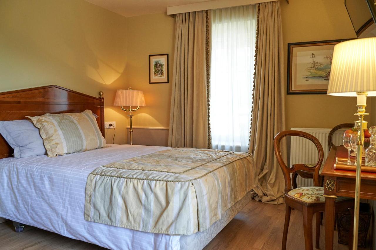 Hotel Les Contes De Bruyeres Servieres-le-Chateau Εξωτερικό φωτογραφία
